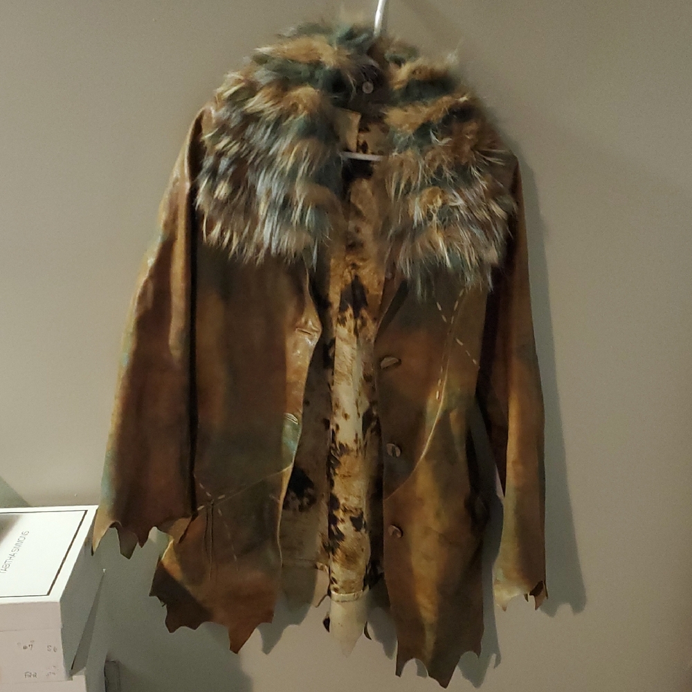 Gani real leather jacket with Real Dyed Fur Collar and Scalloped Edges
